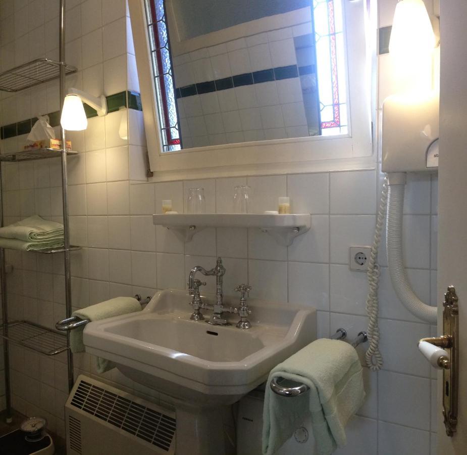 金狮酒店 凯沃拉尔 外观 照片